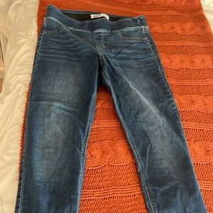 Old Navy maternity pants, size 12 L